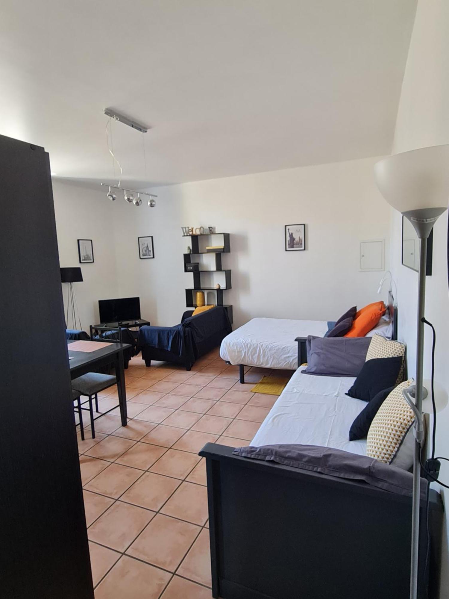 Le Prieure - Studios Jusqu'A 4 Personnes Villeneuve-lès-Béziers Eksteriør bilde