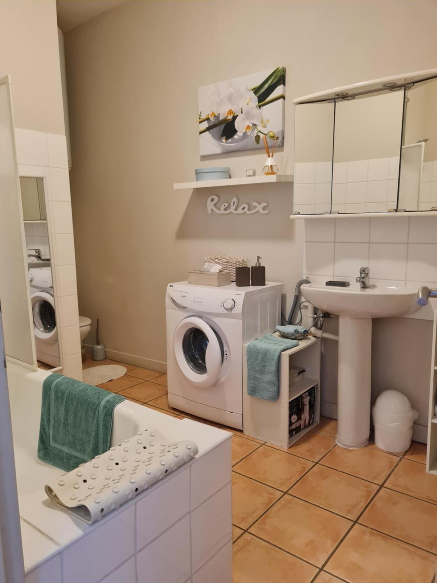 Le Prieure - Studios Jusqu'A 4 Personnes Villeneuve-lès-Béziers Eksteriør bilde